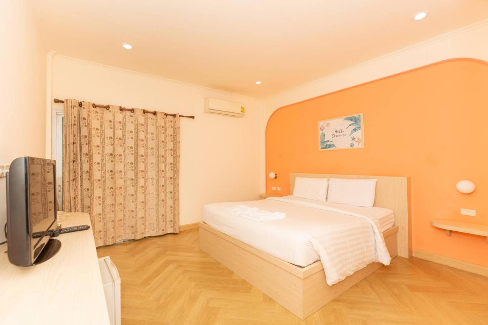 Sky View Hotel Buriram Exterior foto
