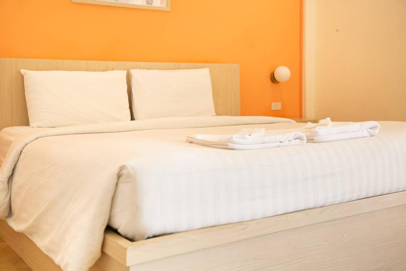 Sky View Hotel Buriram Exterior foto