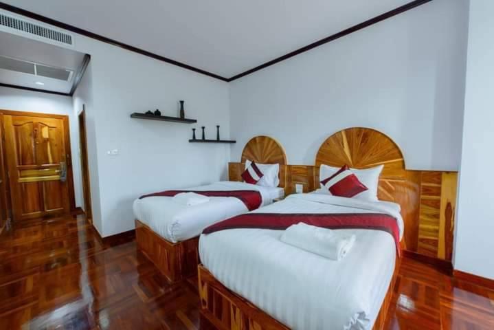 Sky View Hotel Buriram Exterior foto
